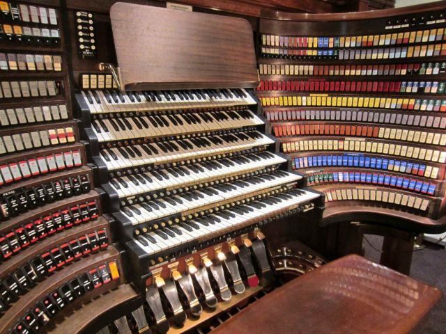 Grand Court Organ