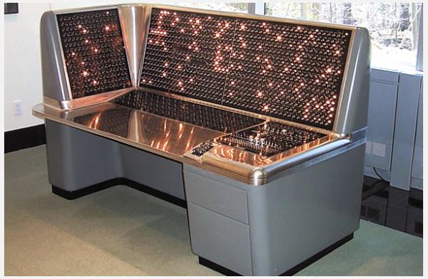 SSEC control desk